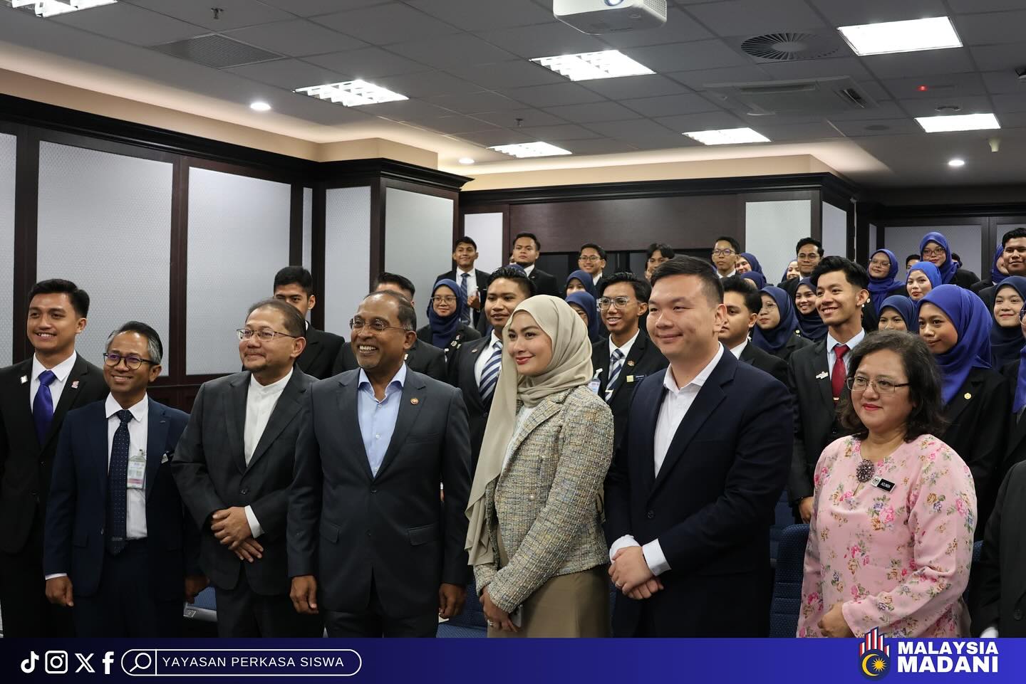 CHIT CHAT MADANI BUKTI KERAJAAN CAKNA MAHASISWA 3